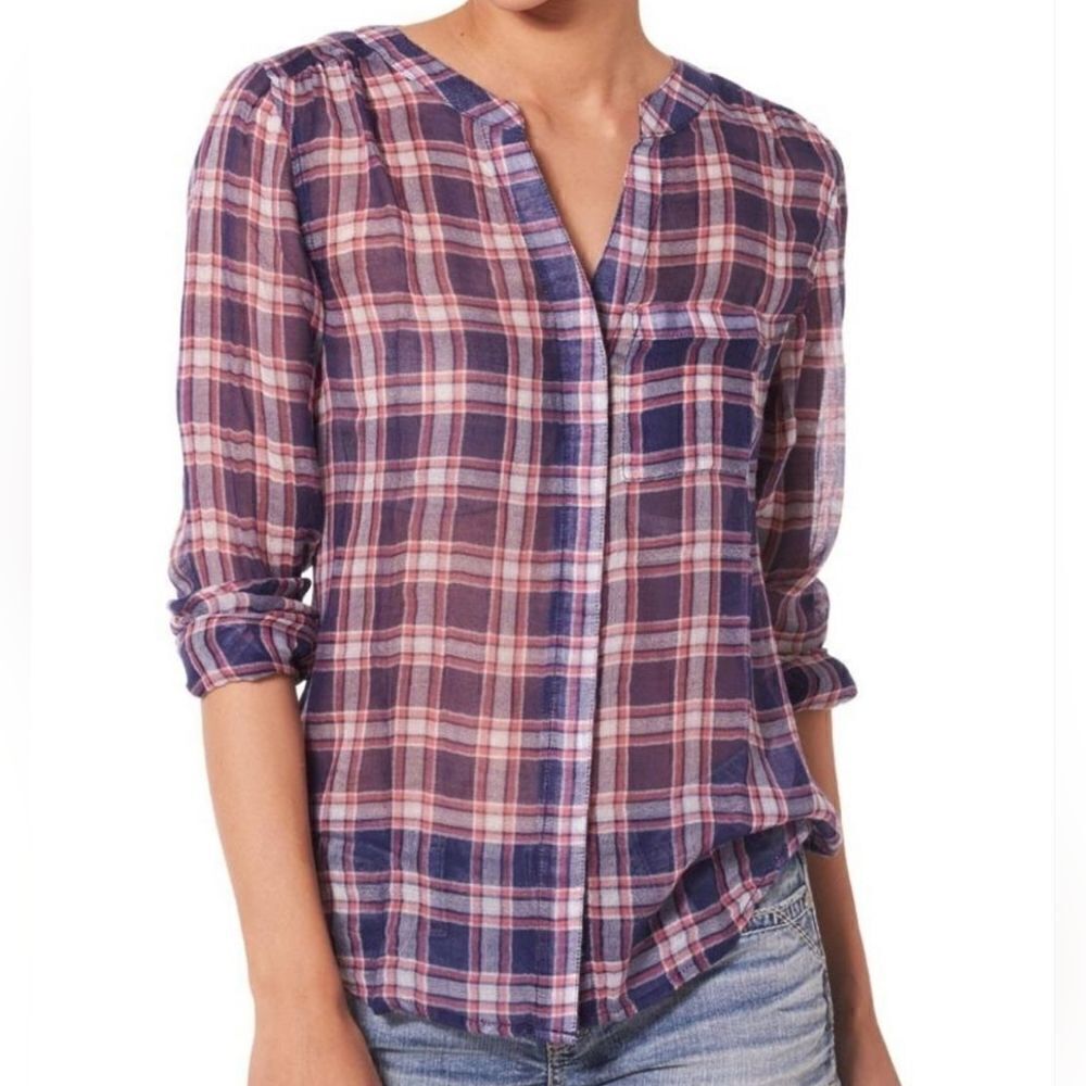 Silver Jeans Co. Navy Plaid Long Sleeve Button-Down Blouse